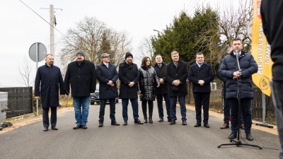 Mieszkańcy Anusina i&nbsp;Olendrów mają nowe drogi