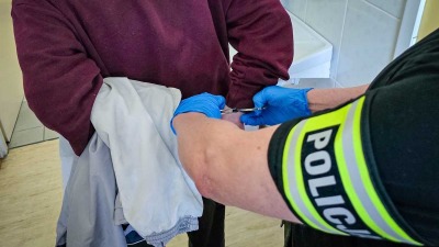 Groził ratownikowi medycznemu. Policja zatrzymała mieszkańca Sokółki
