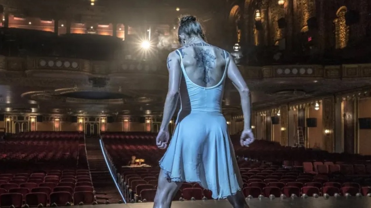 [fot. kadr z filmu "Ballerina. Z uniwersum Johna Wicka"/Helios]
