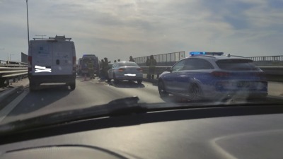 Wypadek na&nbsp;ulicy Kleeberga w&nbsp;Białymstoku. Trzy osoby trafiły do&nbsp;szpitala