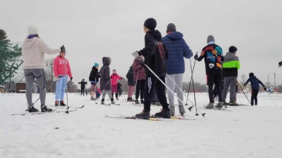 Narty biegowe na Dojlidach - można skorzystać z wypożyczalni