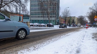 Białystok. Ślisko na drogach i chodnikach