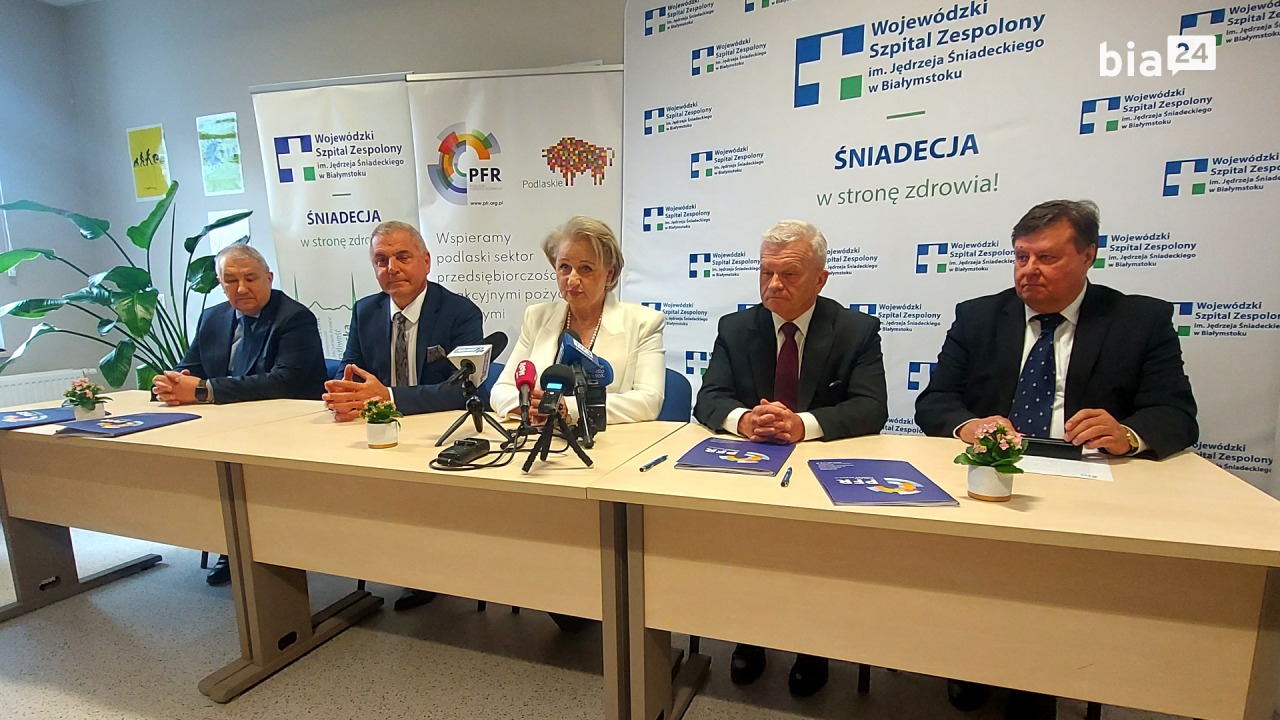 Konferencja prasowa przed podpisaniem umów szpitali z PFR [fot. Bia24]