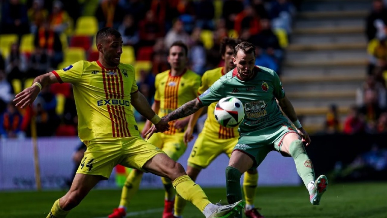 Mecz PKO BP Ekstraklasa: Korona - Jagiellonia 3:1  27.04.2025 [fot. archiwum Jagiellonia Białystok]