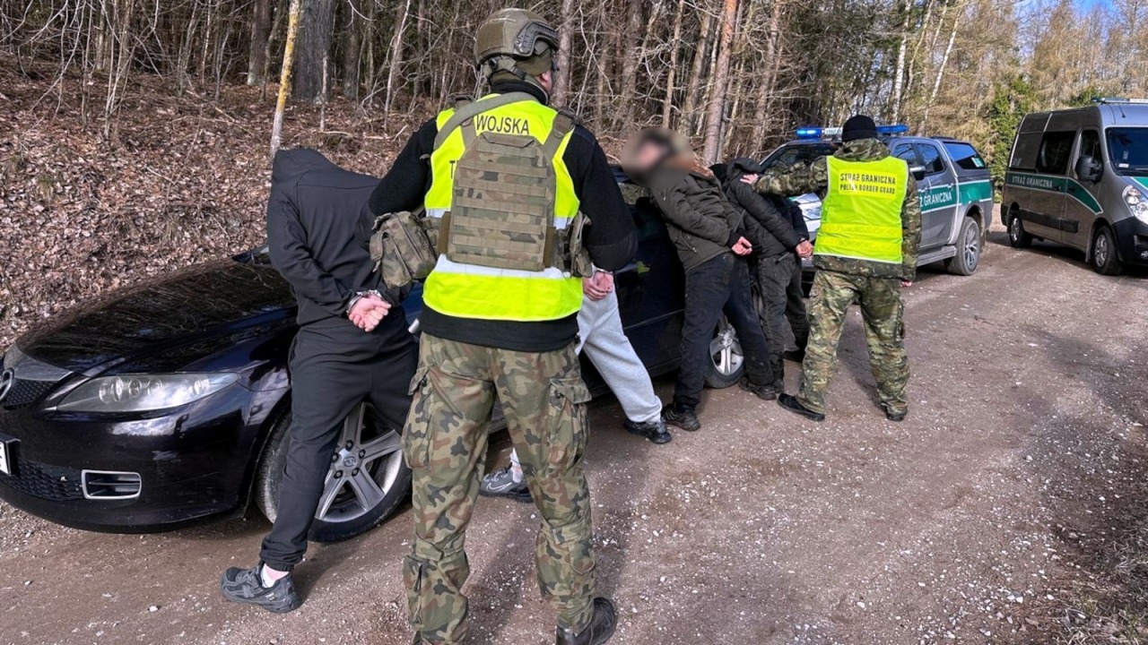 Kurierzy i migranci zatrzymani przy granicy [fot. POSG]