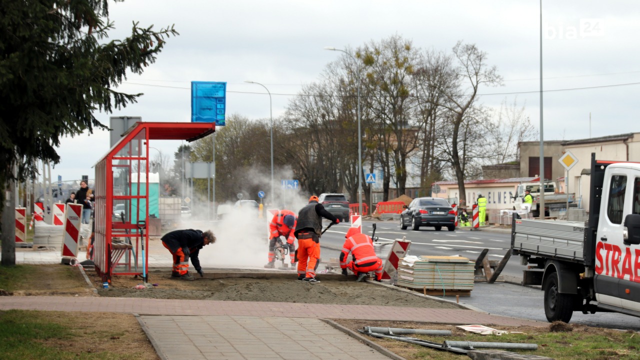 Ulica Baranowicka - dwa remonty jednocześnie [fot. Bia24]