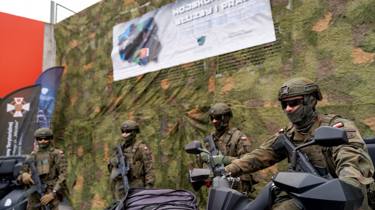 Wojskowe Targi Służby i Pracy 2026 [fot. J. T. Gwiazdowski – UM Białystok]