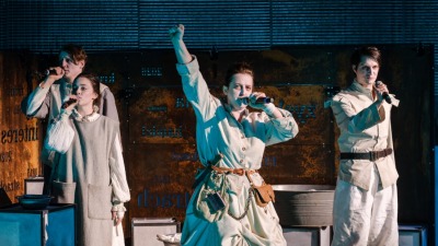 RECENZJA. Wojna, która nigdy się nie&nbsp;kończy, czyli "Matka Courage i&nbsp;jej dzieci" w&nbsp;Teatrze Dramatycznym