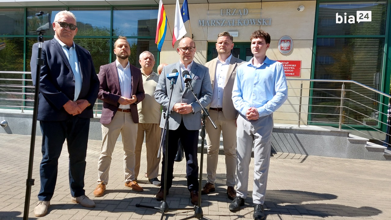 Konferencja prasowa organizatorów pikiety przeciw Paktowi Migracyjnemu [fot. Bia24]