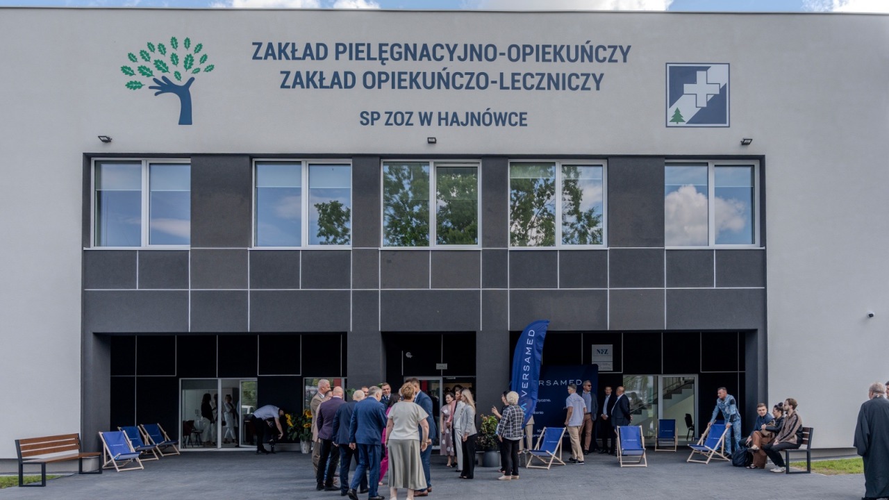Uroczyste otwarcie Zakładów Opiekuńczo-Leczniczego i Pielęgnacyjno-Opiekuńczego przy Samodzielnym Publicznym Zakładzie Opieki Zdrowotnej w Hajnówce [fot. Krzysztof Zdanuczyk/PUW]