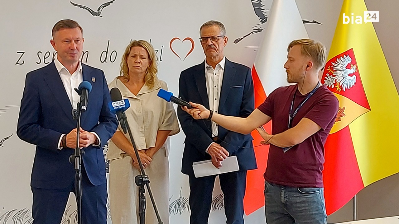 Starosta Jan Perkowski tłumaczy, dlaczego nie można razem [fot. Bia24] 