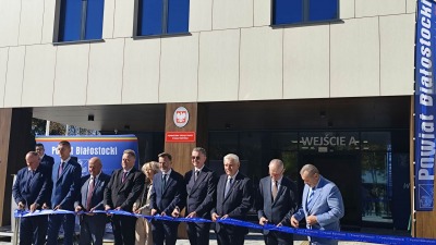 Nowa siedziba Powiatowego Urzędu Pracy w&nbsp;Białymstoku. Jest nowocześnie i&nbsp;przestronnie