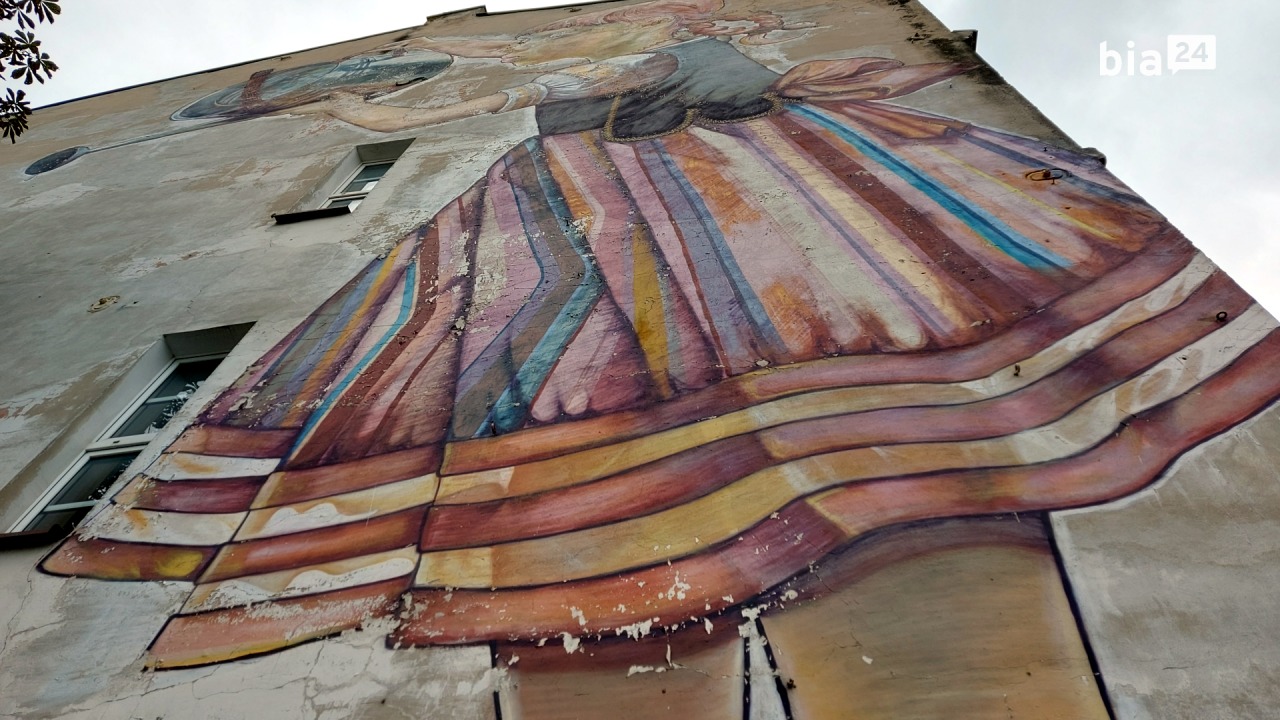 Mural "Dziewczynka z konewką" [fot. Bia24]